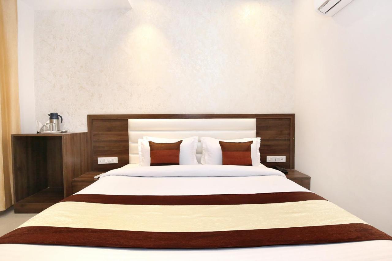 Oyo 11680 Hotel Grand Star Amritsar Luaran gambar